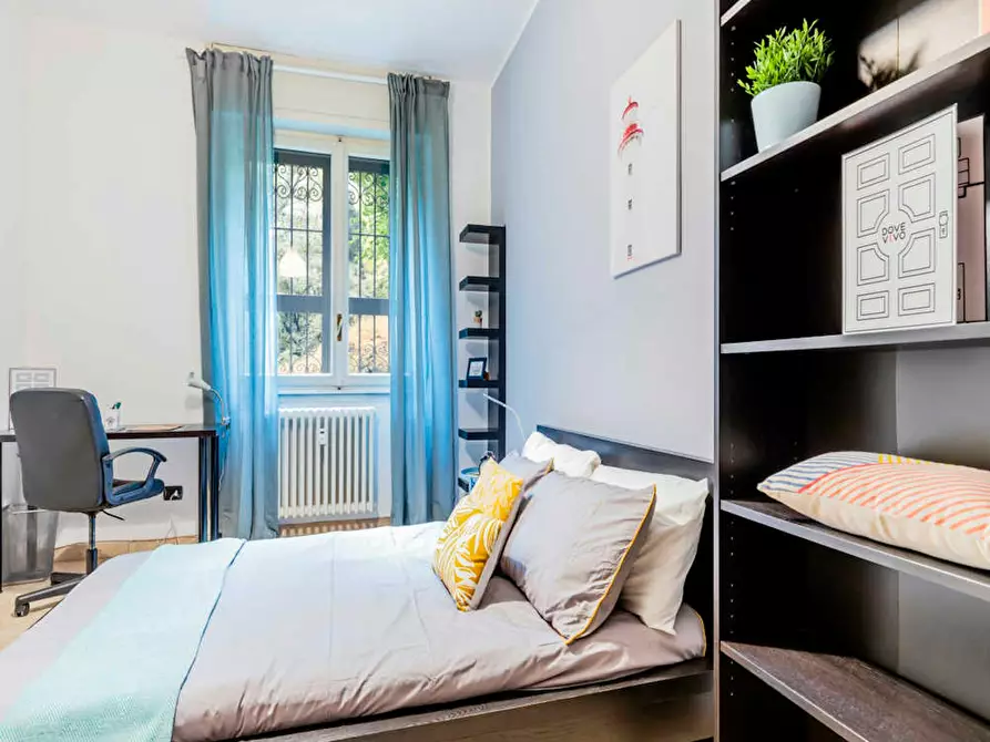 Immagine 2 di Camera in affitto  in Via Andrea Solari a Milano