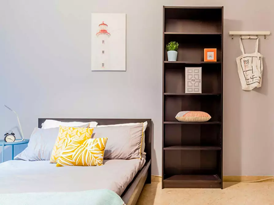 Immagine 6 di Camera in affitto  in Via Andrea Solari a Milano