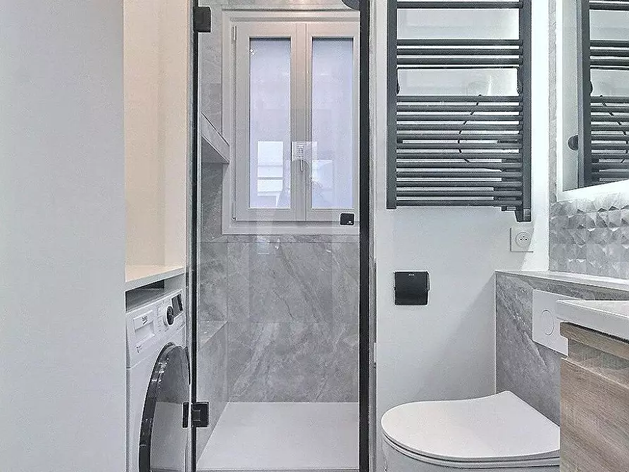 Immagine 8 di Appartamento in affitto  in Rue Bosquet a Paris 07