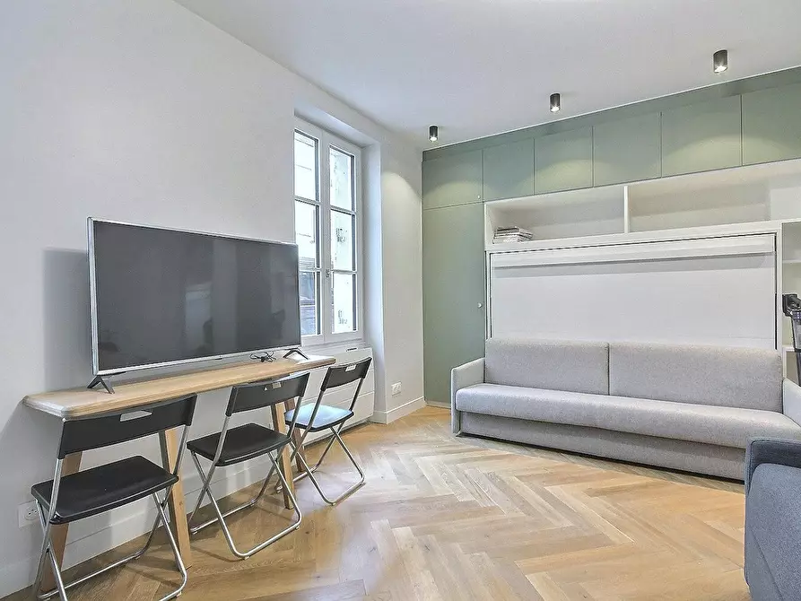 Immagine 2 di Appartamento in affitto  in Rue Bosquet a Paris 07