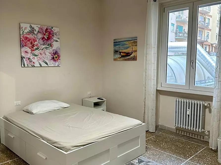 Immagine 4 di Camera in affitto  in Via Cesare Rasponi a Roma