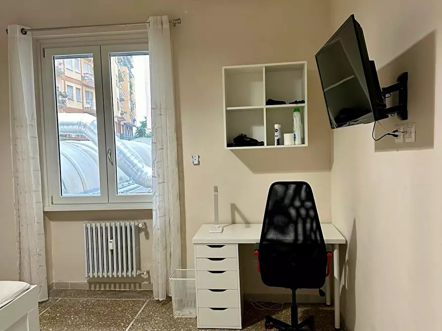Immagine 9 di Camera in affitto  in Via Cesare Rasponi a Roma