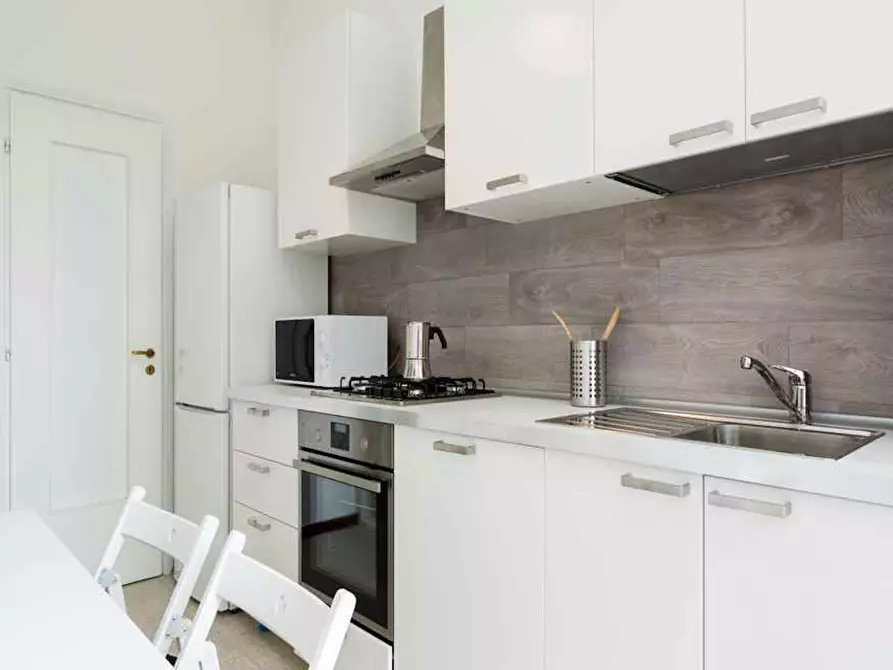 Immagine 10 di Camera in affitto  in Via dei Mandorli a Buccinasco