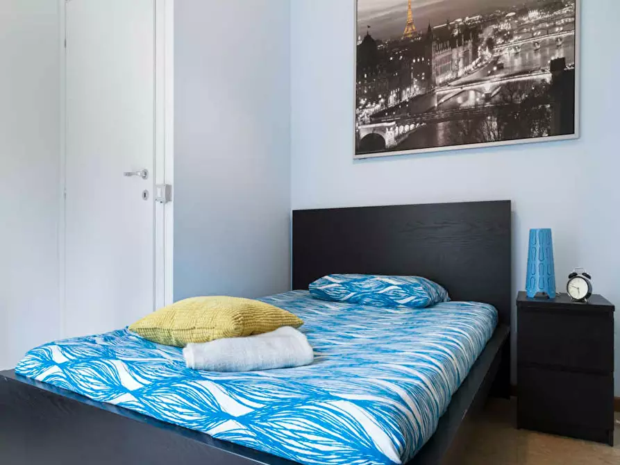 Immagine 2 di Camera in affitto  in Viale Carlo Espinasse a Milano