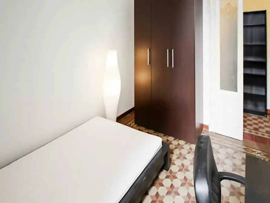 Immagine 3 di Camera in affitto  in Via Crema a Milano