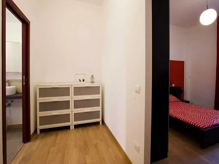 Immagine 4 di Camera in affitto  in Via Carlo Ravizza a Milano