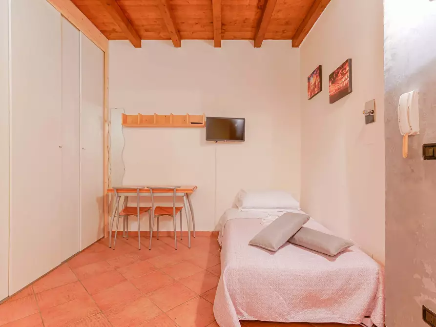 Immagine 4 di Appartamento in affitto  in Via Mirasole a Bologna