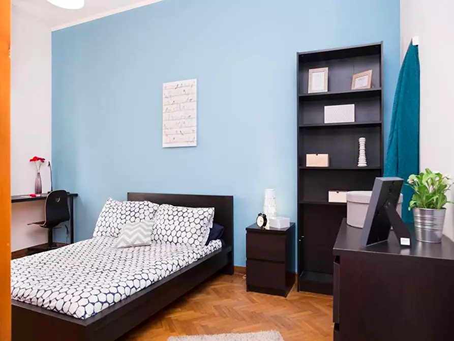 Immagine 5 di Camera in affitto  in Viale Argonne a Milano