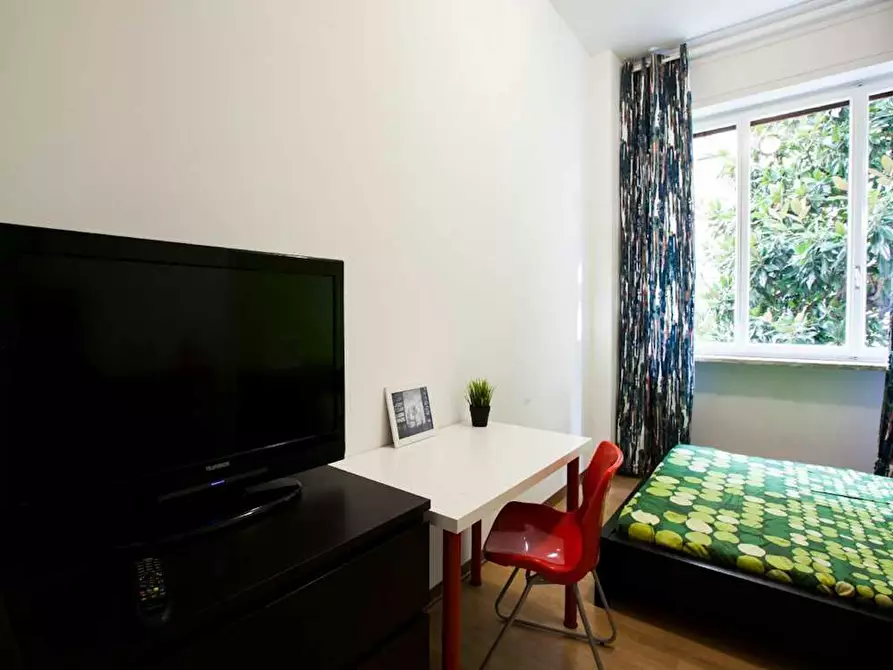 Immagine 4 di Camera in affitto  in Via Carlo Ravizza a Milano