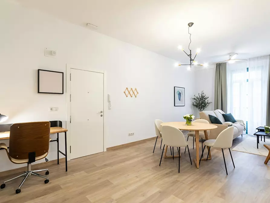 Immagine 4 di Appartamento in affitto  in Calle del Trench a Valencia