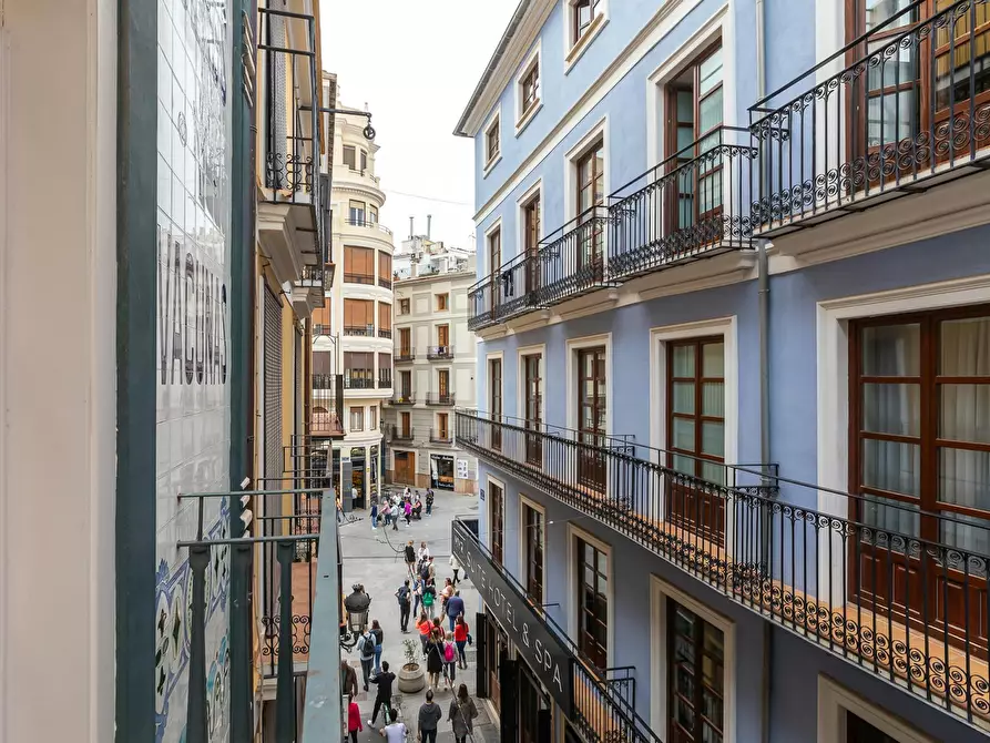 Immagine 10 di Appartamento in affitto  in Calle del Trench a Valencia
