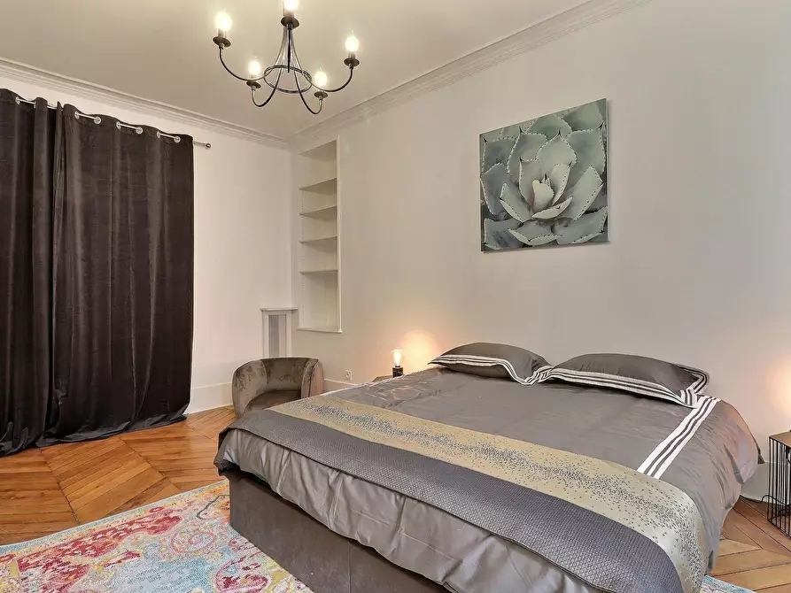 Immagine 9 di Appartamento in affitto  in Rue du Faubourg Saint-Honoré a Paris 08