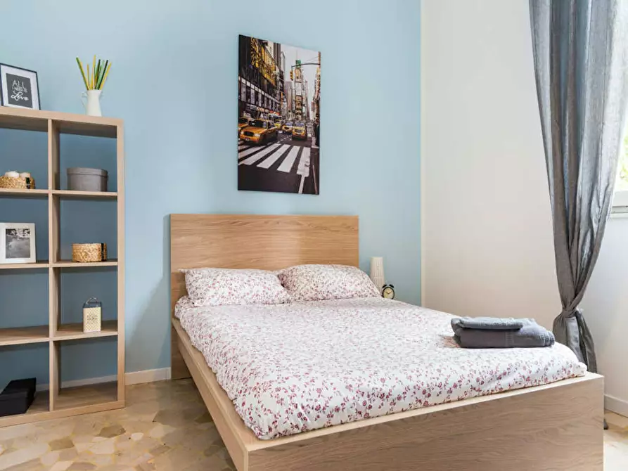 Immagine 3 di Camera in affitto  in Via Salvatore Barzilai a Milano