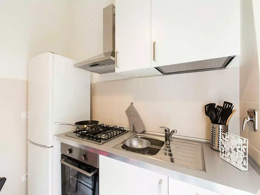 Immagine 10 di Camera in affitto  in Via Leone Tolstoi a Milano