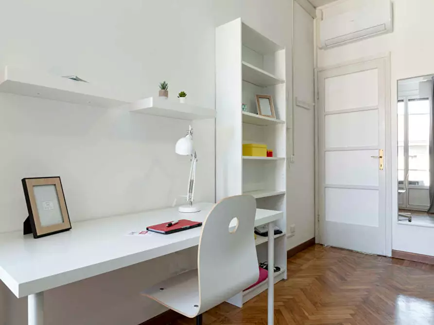 Immagine 5 di Camera in affitto  in Viale Monza a Milano