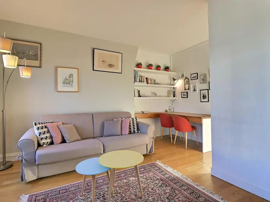 Immagine 4 di Appartamento in affitto  in Avenue Trudaine a Paris