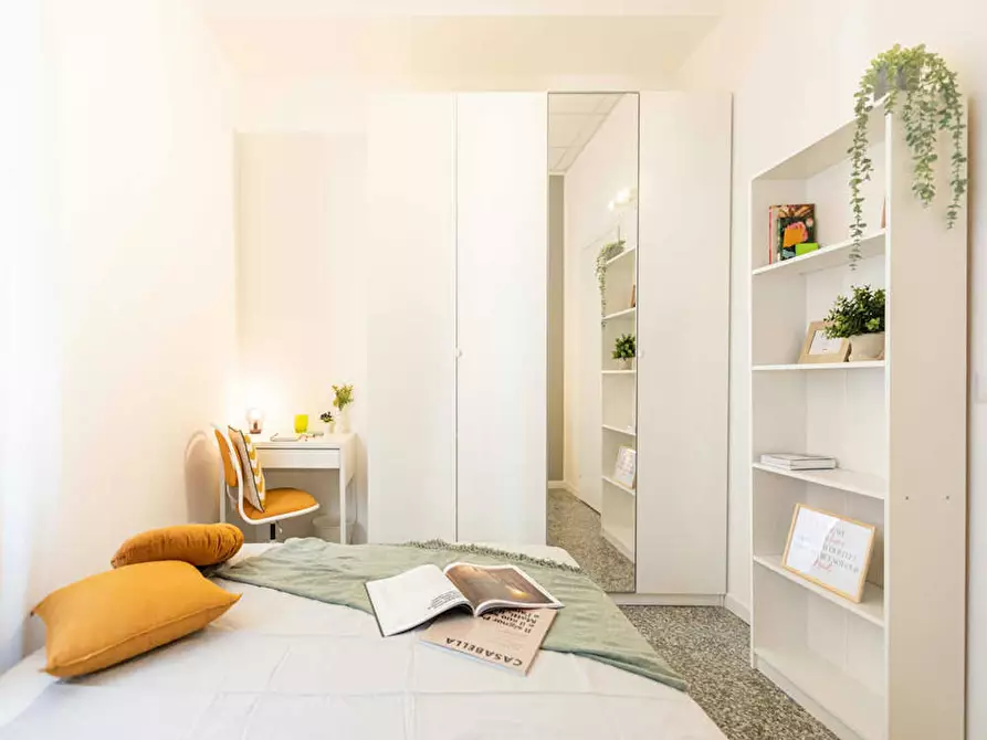 Immagine 5 di Camera in affitto  in Corso Magenta a Milano