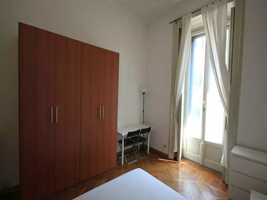 Immagine 7 di Camera in affitto  in Piazza Ventiquattro Maggio a Milano