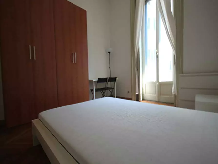 Immagine 9 di Camera in affitto  in Piazza Ventiquattro Maggio a Milano