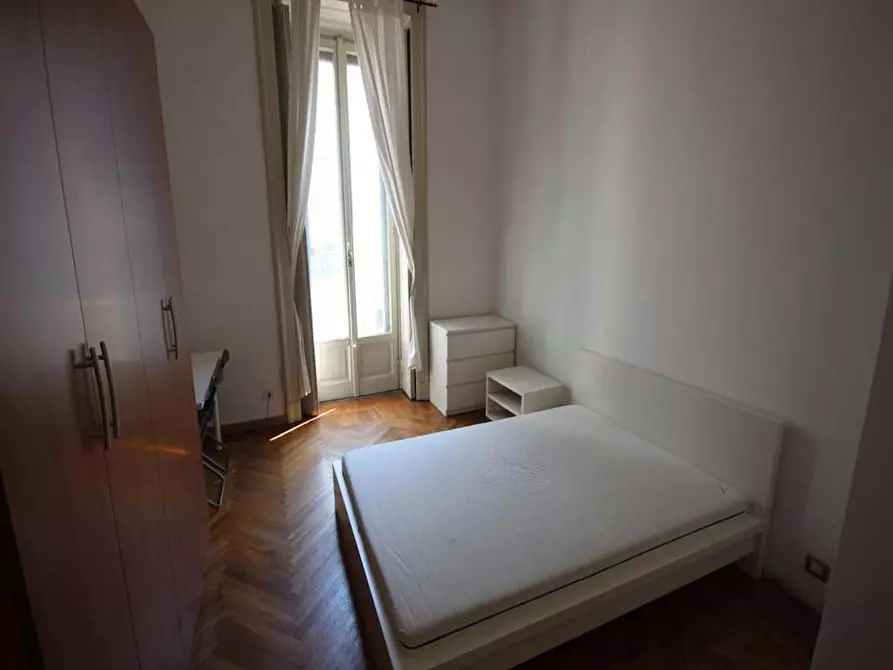 Immagine 8 di Camera in affitto  in Piazza Ventiquattro Maggio a Milano