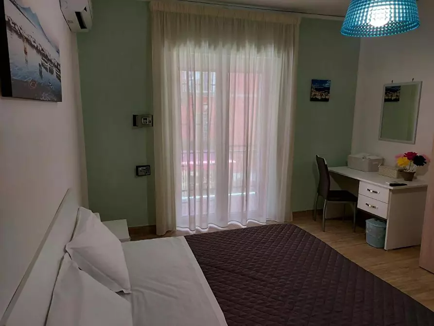 Immagine 5 di Camera in affitto  in Via Vecchia Canzanella a Napoli