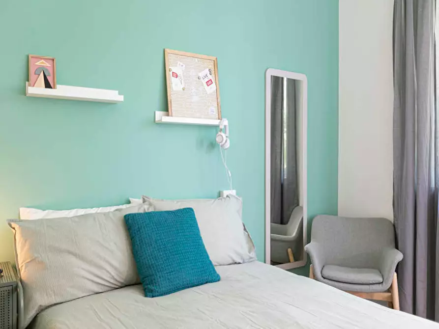 Immagine 2 di Camera in affitto  in Via Broletto a Milano