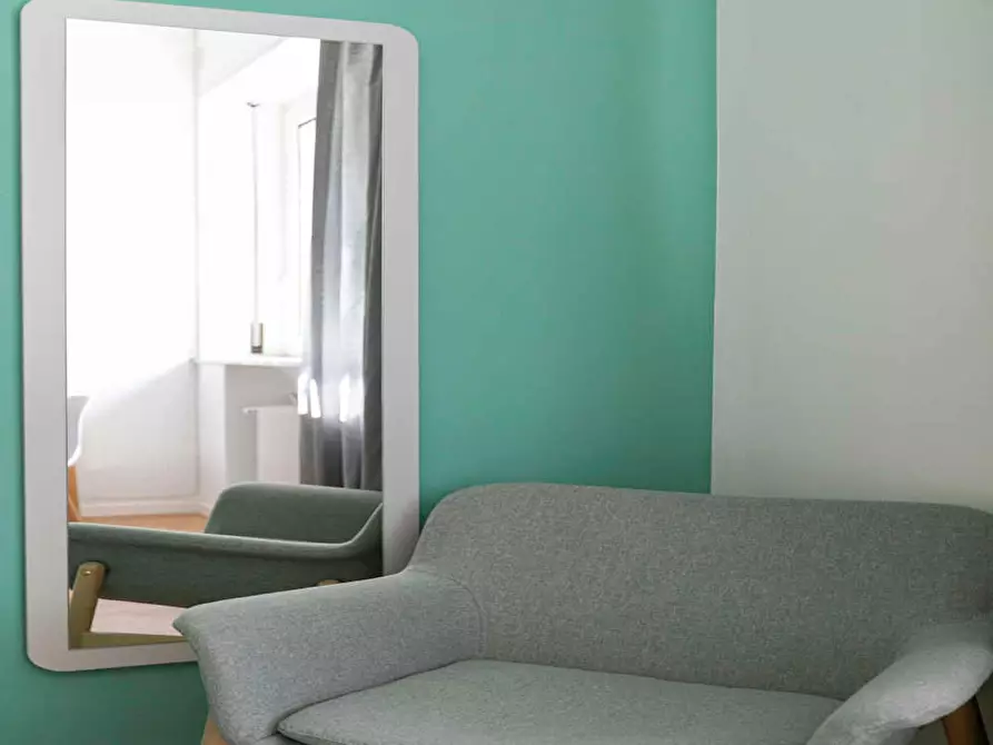 Immagine 9 di Camera in affitto  in Via Broletto a Milano