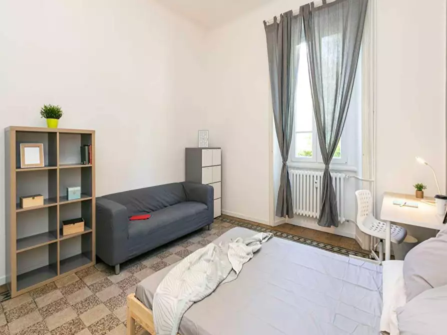Immagine 1 di Camera in affitto  in Via Lipari a Milano