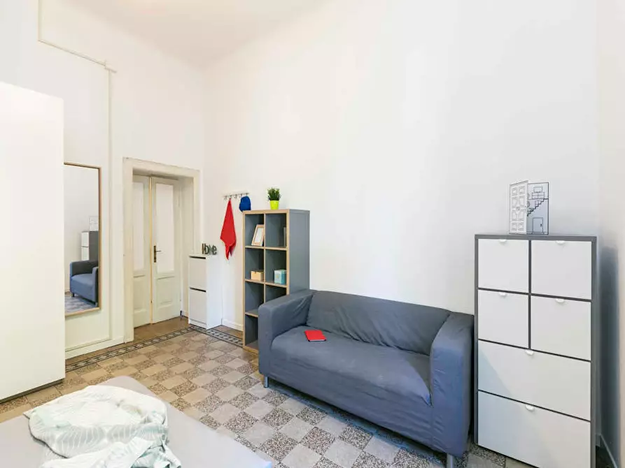 Immagine 5 di Camera in affitto  in Via Lipari a Milano