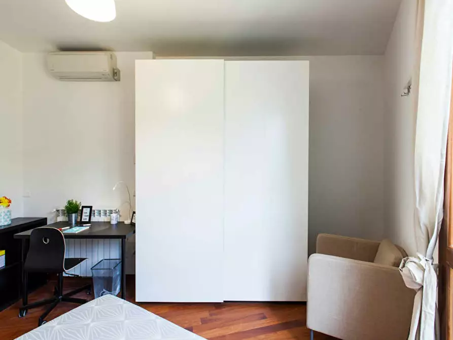 Immagine 5 di Camera in affitto  in Via Privata San Martiniano a Milano