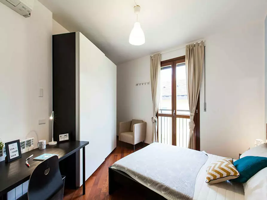 Immagine 2 di Camera in affitto  in Via Privata San Martiniano a Milano