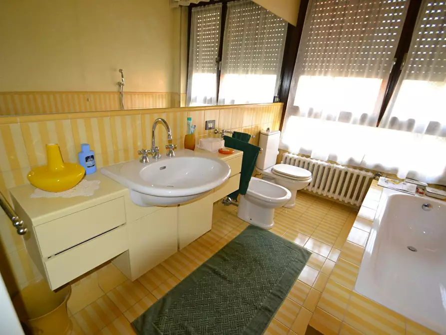 Immagine 9 di Camera in affitto  in Via Merano a Padova