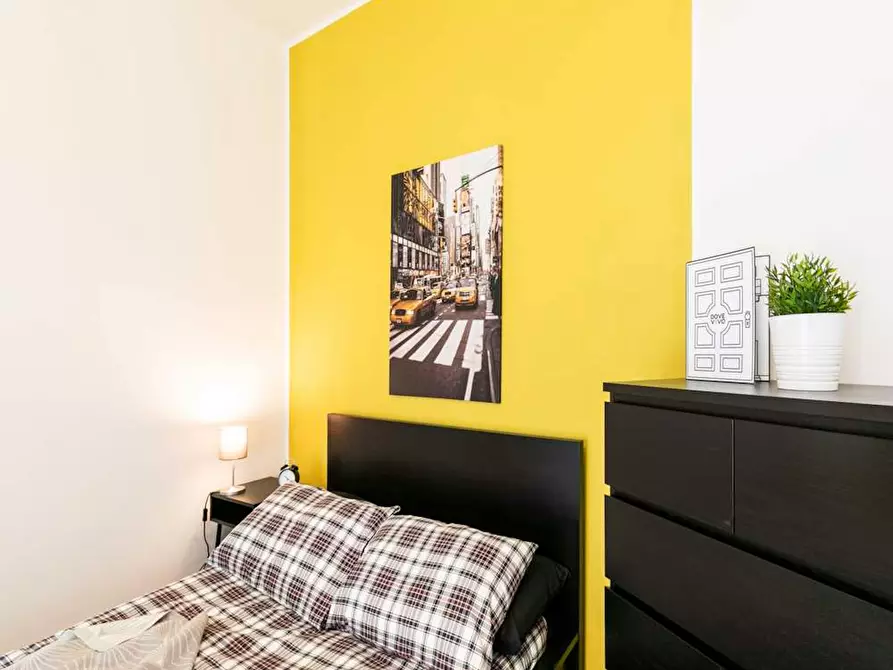 Immagine 4 di Camera in affitto  in Via Delle Betulle a Milano