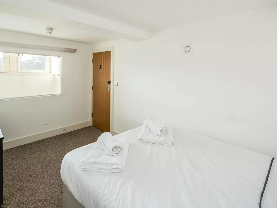 Immagine 7 di Appartamento in affitto  in Cadogan Road a Eltham