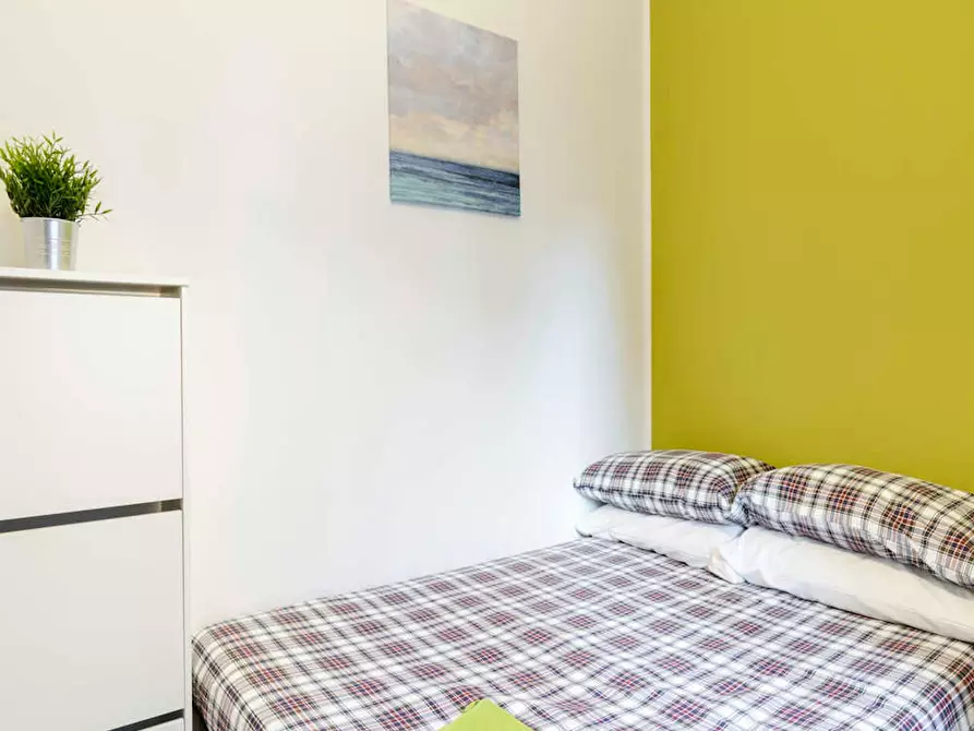 Immagine 3 di Camera in affitto  in Via Salvatore Barzilai a Milano