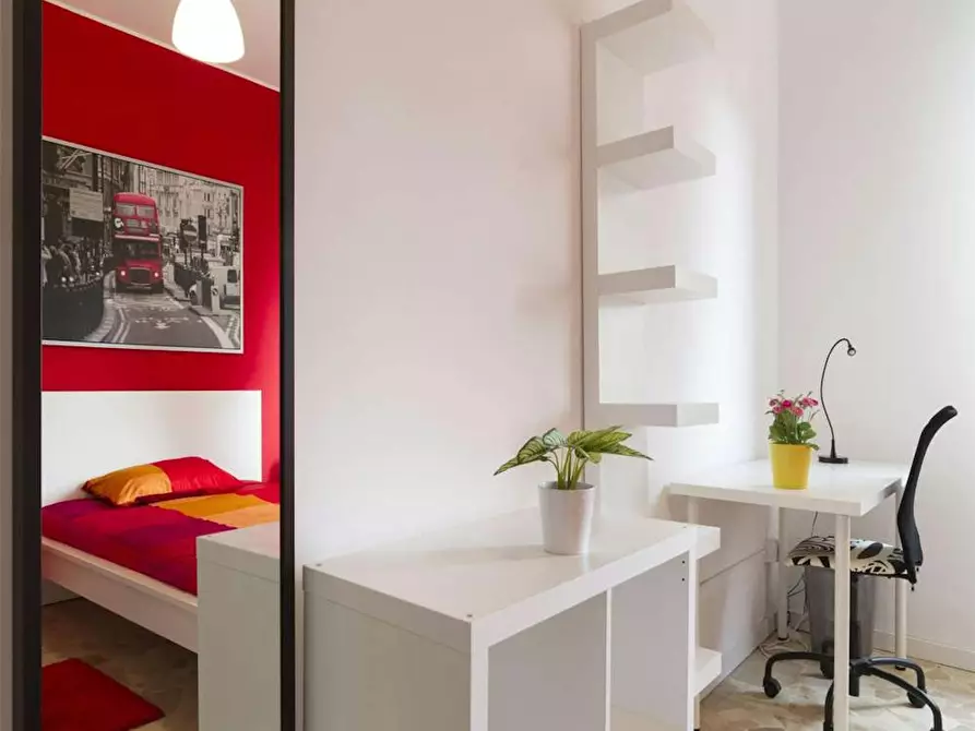 Immagine 6 di Camera in affitto  in Via Salvatore Barzilai a Milano