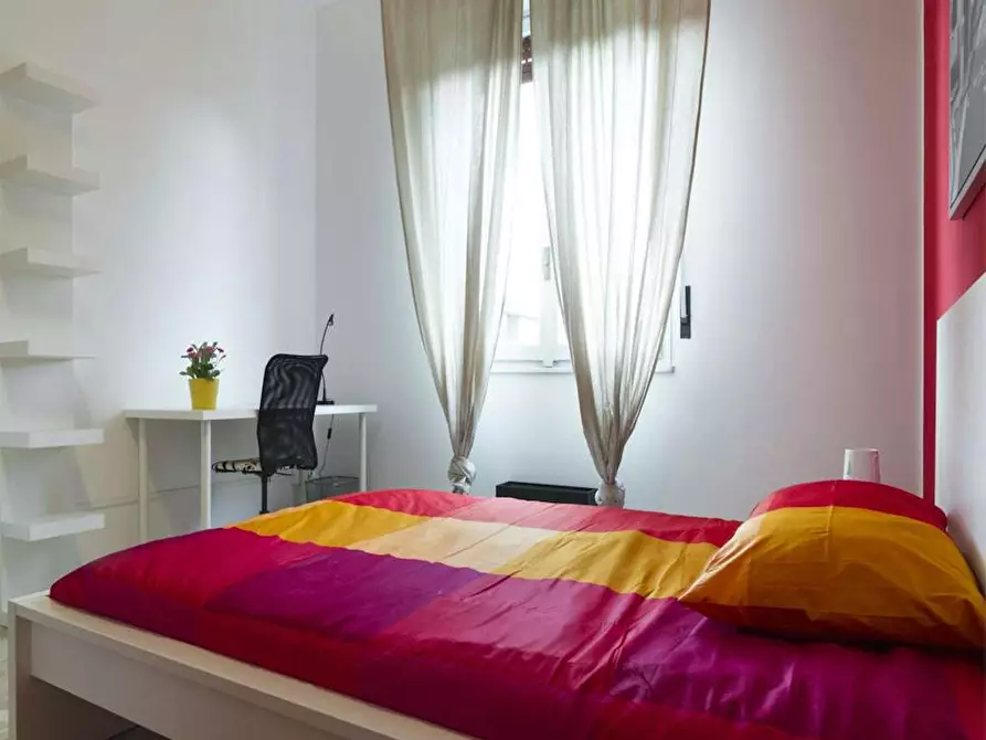 Immagine 4 di Camera in affitto  in Via Salvatore Barzilai a Milano