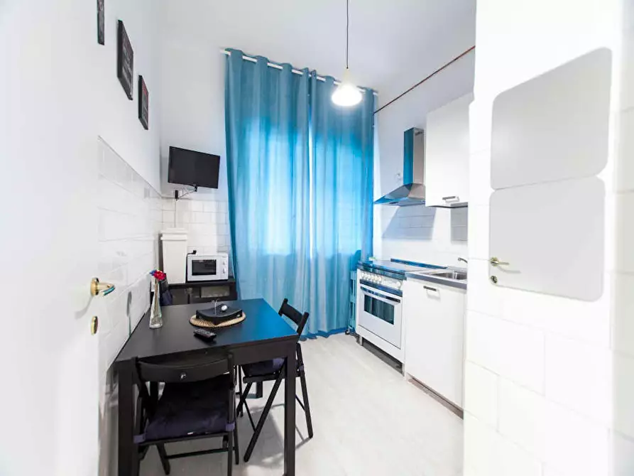 Immagine 8 di Camera in affitto  in Via Beato Angelico a Milano