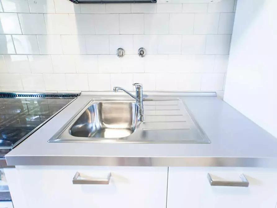 Immagine 8 di Camera in affitto  in Via Beato Angelico a Milano