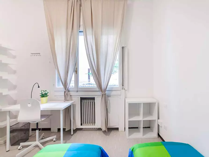 Immagine 5 di Camera in affitto  in Via Beato Angelico a Milano