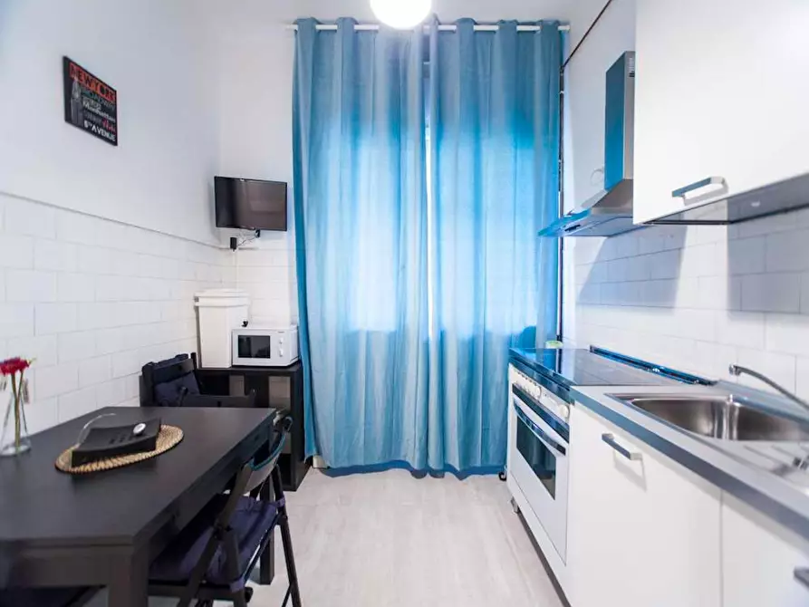 Immagine 9 di Camera in affitto  in Via Beato Angelico a Milano