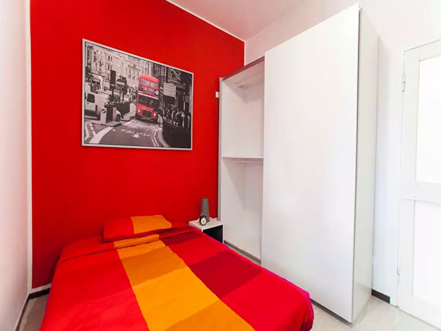 Immagine 1 di Camera in affitto  in Via Beato Angelico a Milano