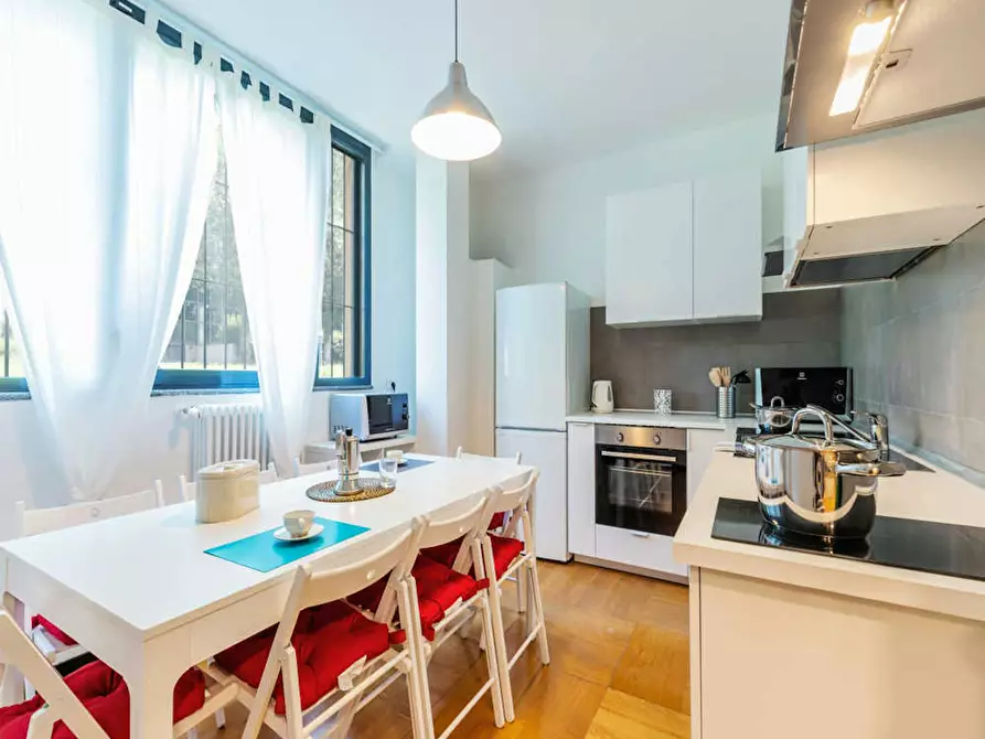 Immagine 10 di Camera in affitto  in Via dei Fontanili a Milano