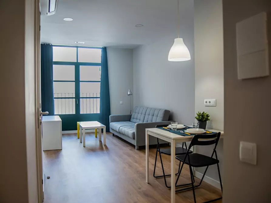 Immagine 4 di Appartamento in affitto  in Carrer de Sants a Barcelona