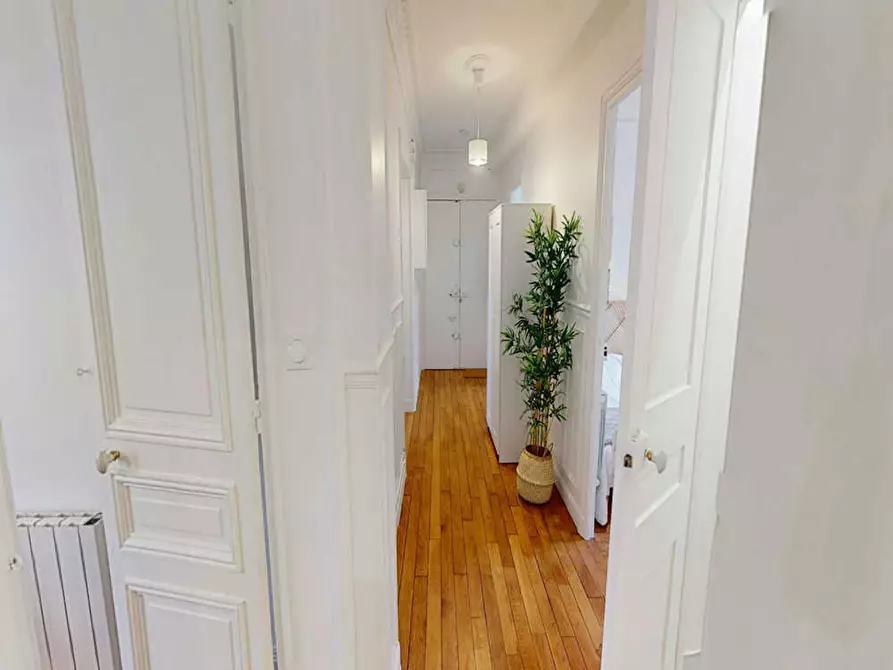 Immagine 8 di Camera in affitto  in Rue Chaligny a Paris