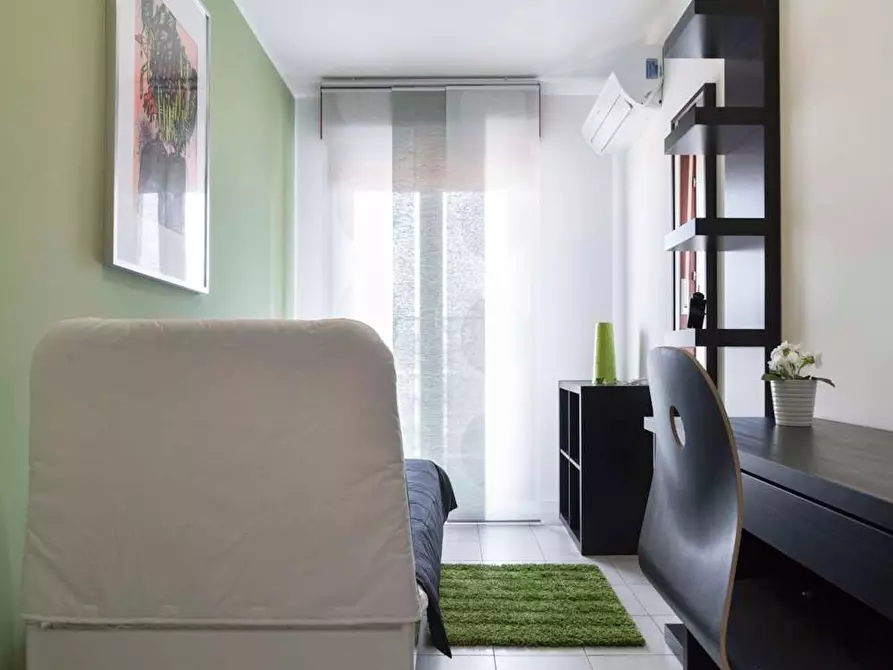 Immagine 9 di Camera in affitto  in Largo Cavalieri di Malta a Milano