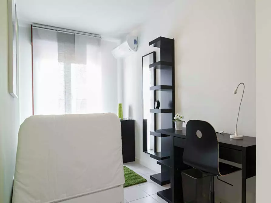 Immagine 4 di Camera in affitto  in Largo Cavalieri di Malta a Milano