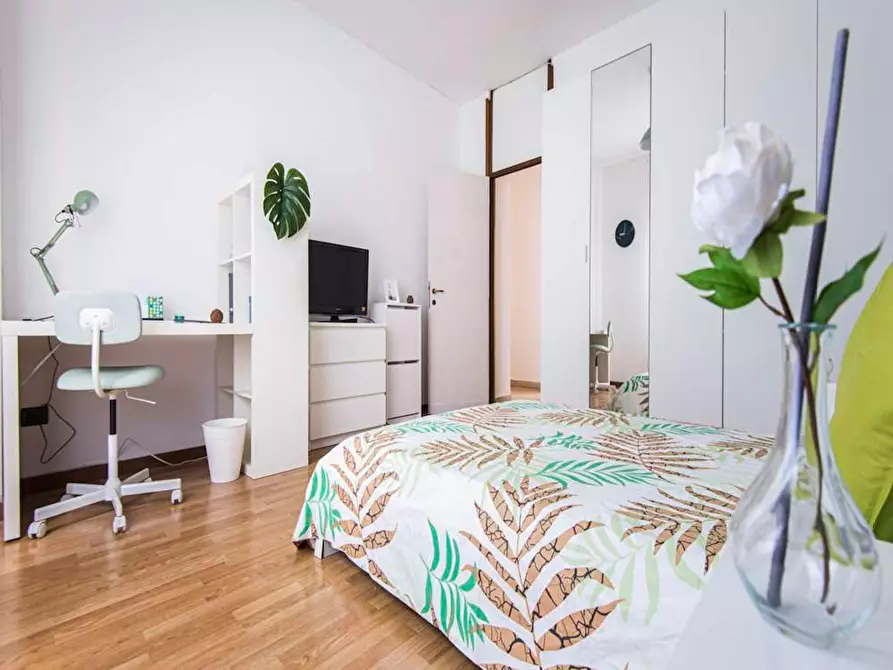 Immagine 6 di Camera in affitto  in Via Pordenone a Milano