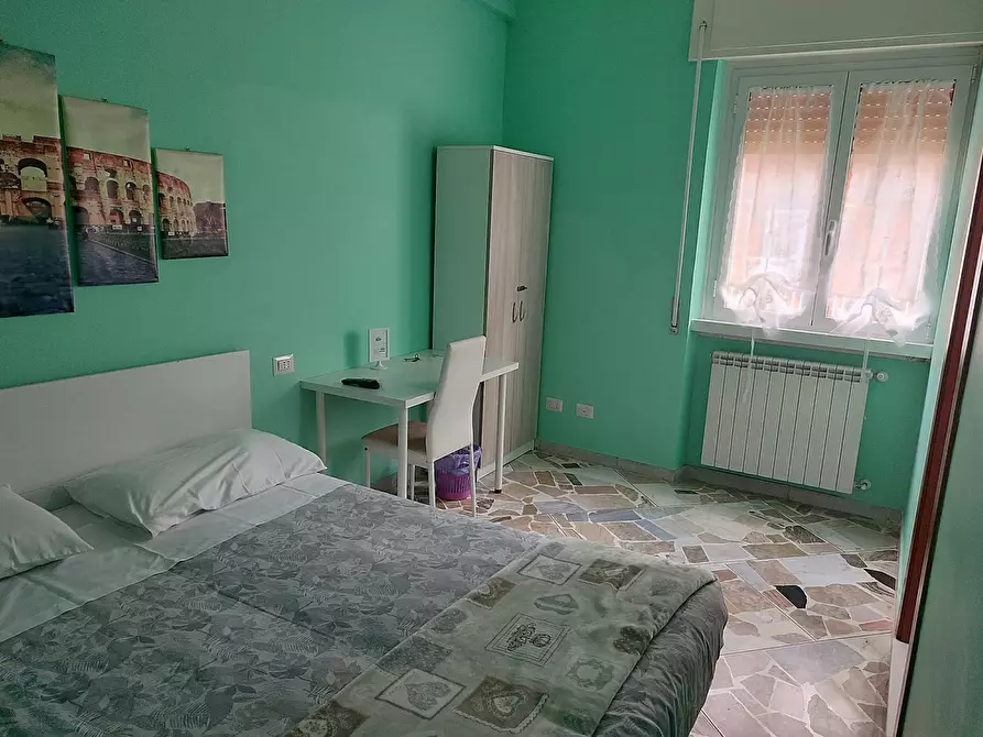 Immagine 2 di Camera in affitto  in Via degli Storni a Roma