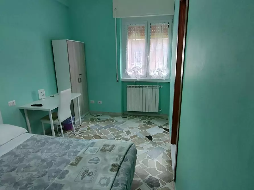 Immagine 6 di Camera in affitto  in Via degli Storni a Roma